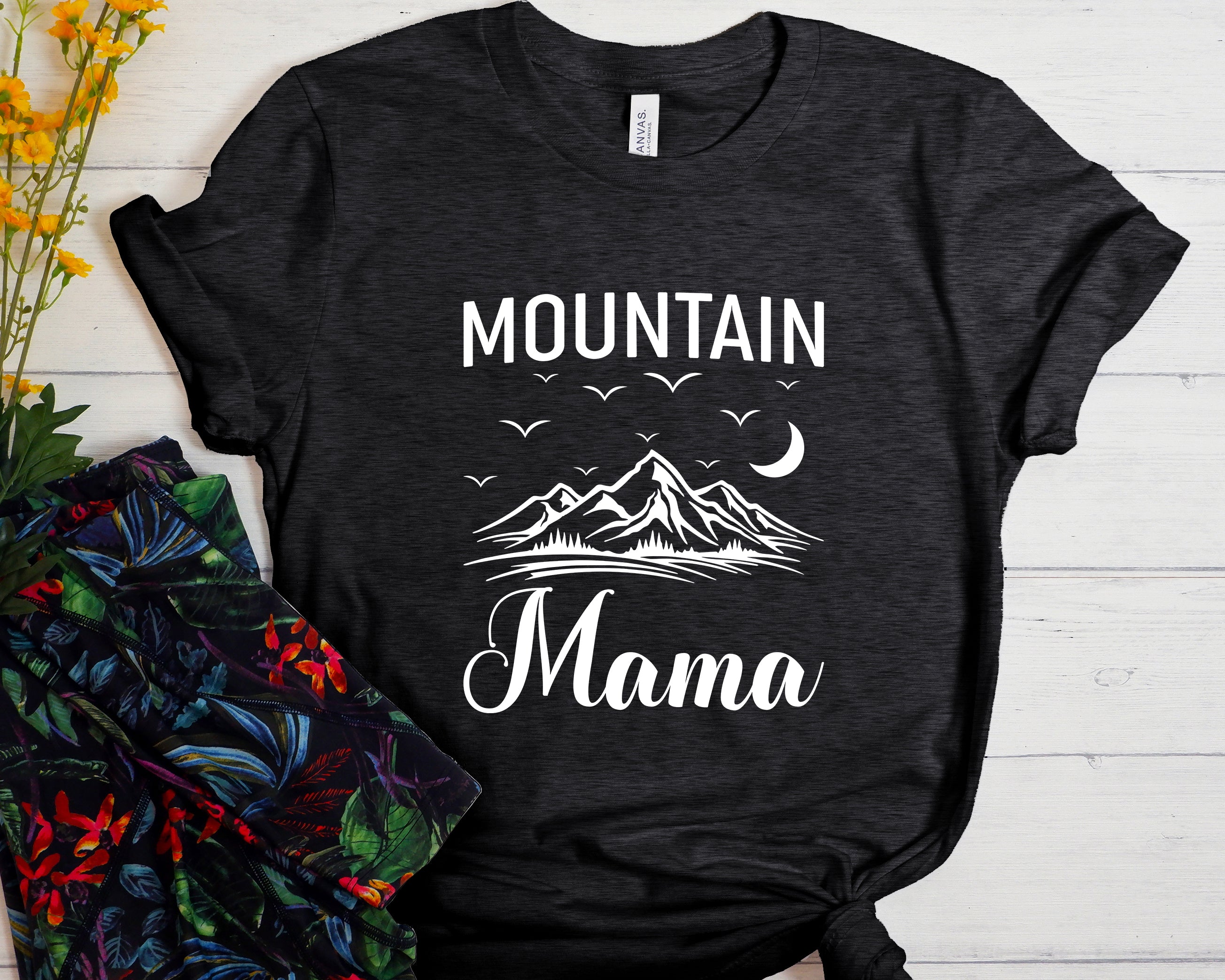 Mountain Mama Unisex t-shirt