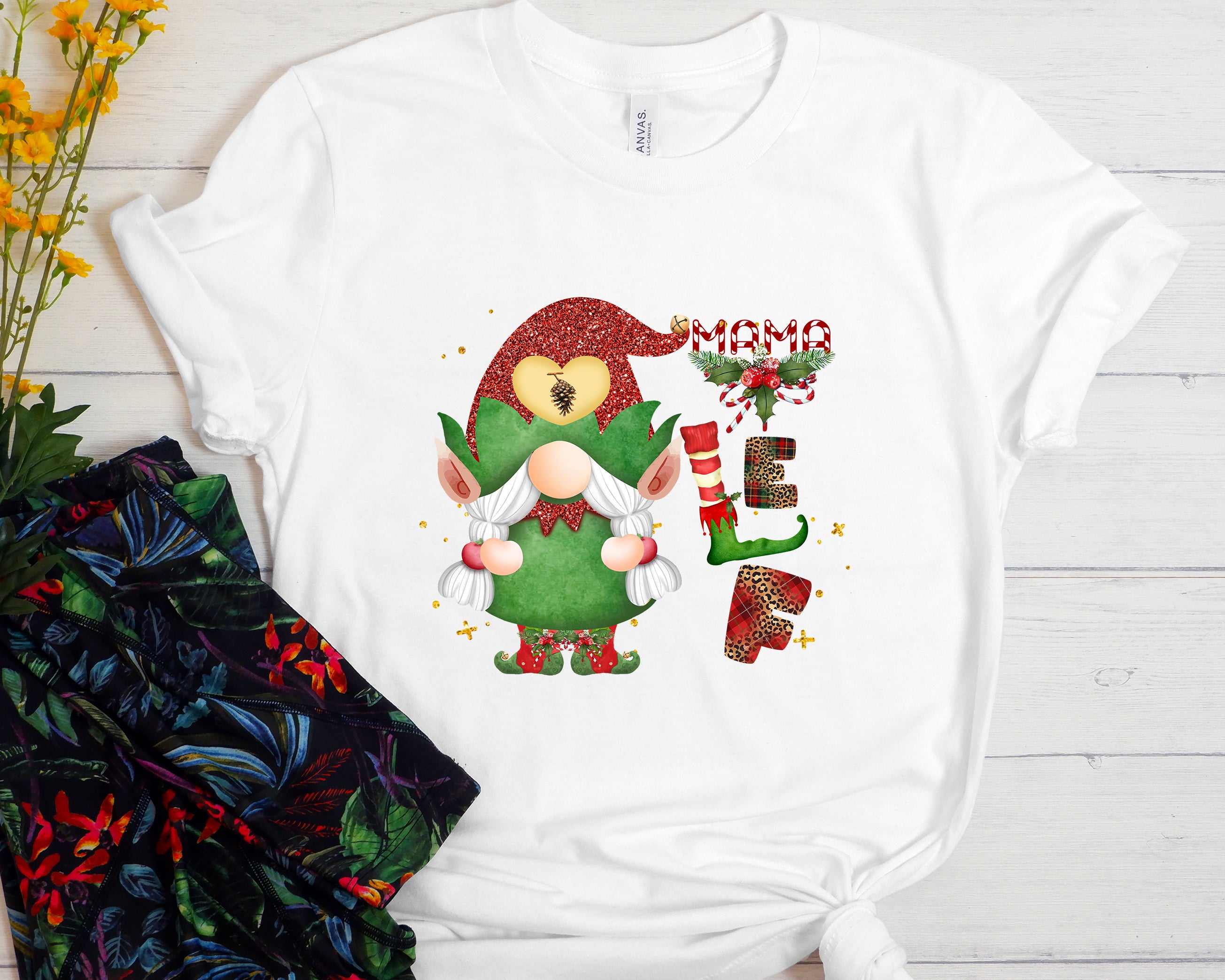 Mama Elf Unisex t-shirt