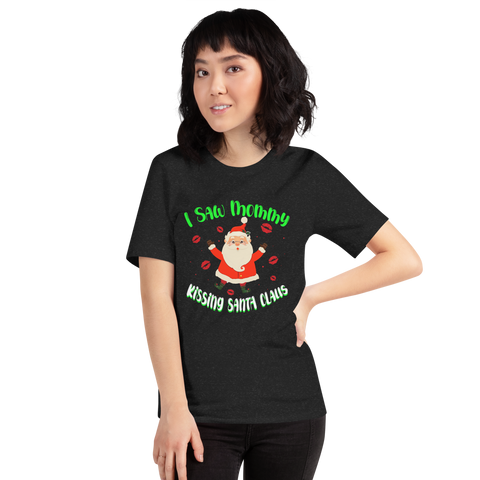 I Saw Mommy Kissing Santa Claus Unisex t-shirt