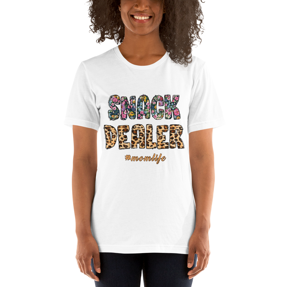 Snack Dealer #momlife Unisex t-shirt